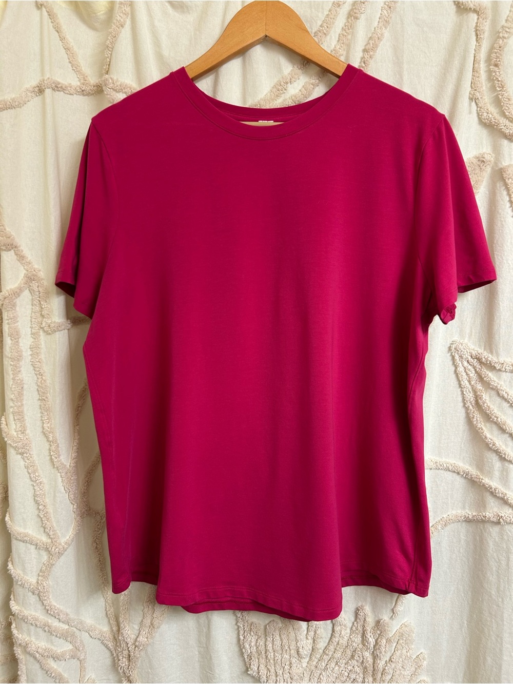 Lululemon Love Crewneck T-Shirt in Raspberry Coulis Pink Size 14 - Picture 6 of 10